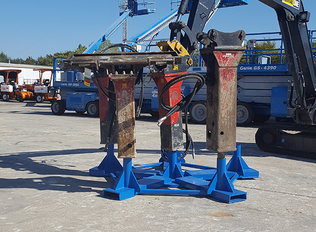 Hydraulic Hammer Pallet in use