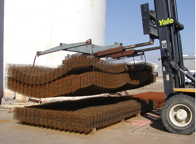 Take the hard work and hassle out of loading and moving wire mesh