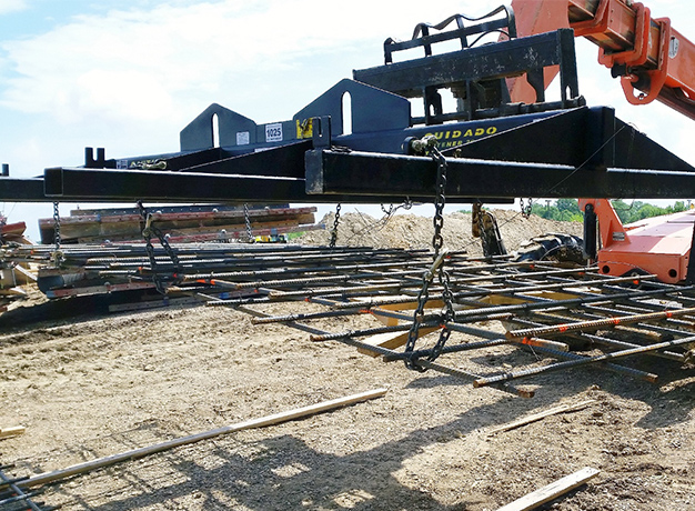 Designed to use with a forklift or crane
