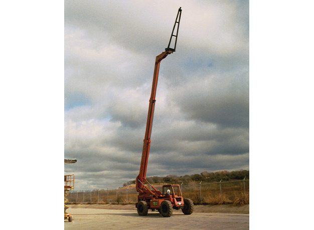 Truss Boom on site